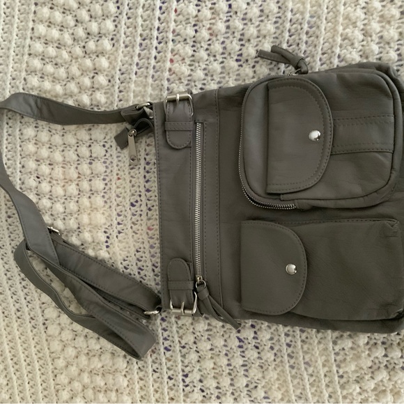 Gray Messenger Bag with Multiple Compartments - Picture 4 of 9